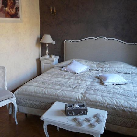 Logis Hostellerie Du Grand Duc Hotel Restaurant Gincla Extérieur photo
