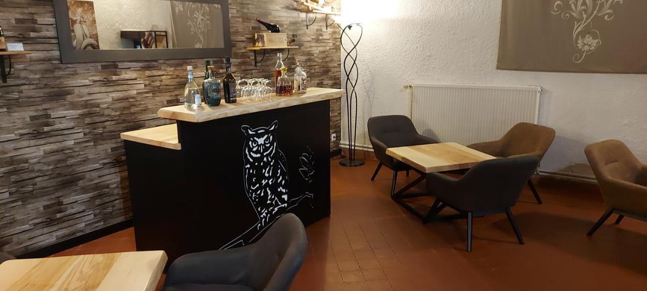 Logis Hostellerie Du Grand Duc Hotel Restaurant Gincla Extérieur photo