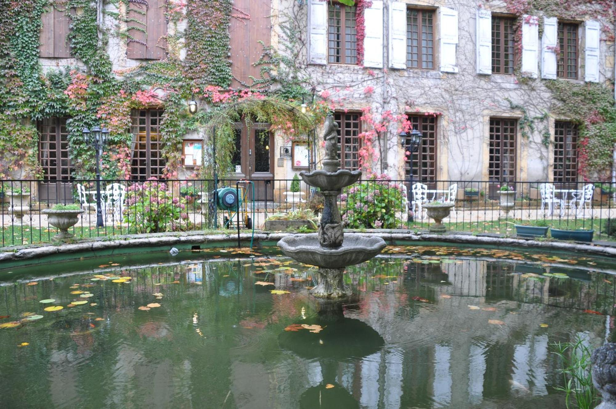 Logis Hostellerie Du Grand Duc Hotel Restaurant Gincla Extérieur photo